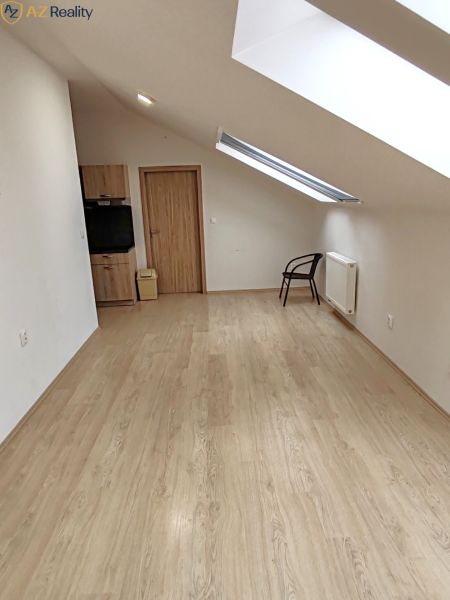 Rent Two bedroom apartment, Two bedroom apartment, Sústružnícka, Komár