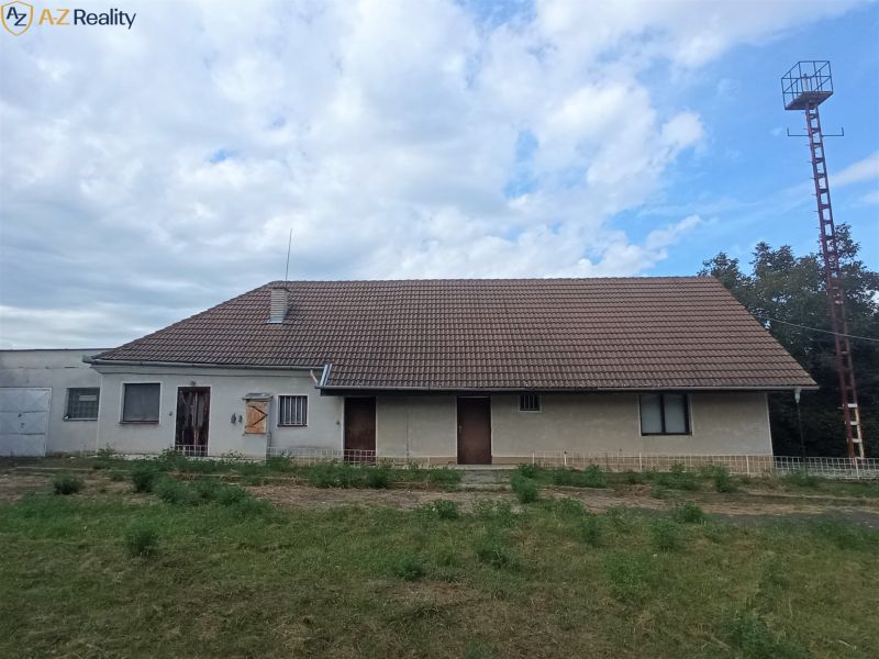 Sale Building, Building, Komárno, Slovakia