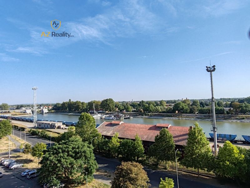 Sale Three bedroom apartment, Three bedroom apartment, Komárno, Slovak