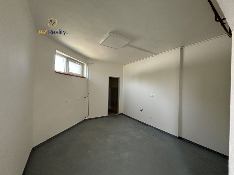 Rent Storehouses and Workshops, Storehouses and Workshops, Ižianska, K