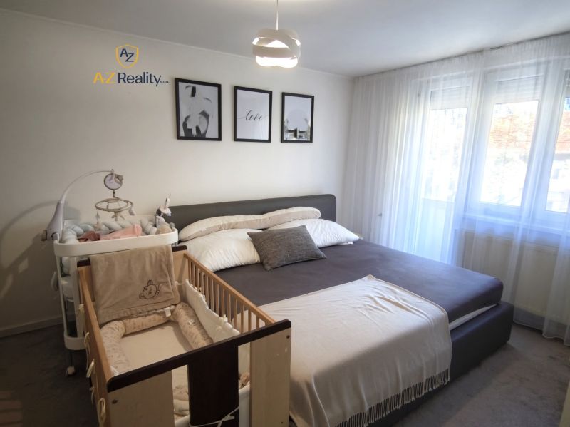 Sale Three bedroom apartment, Three bedroom apartment, Nové Zámky, Slo