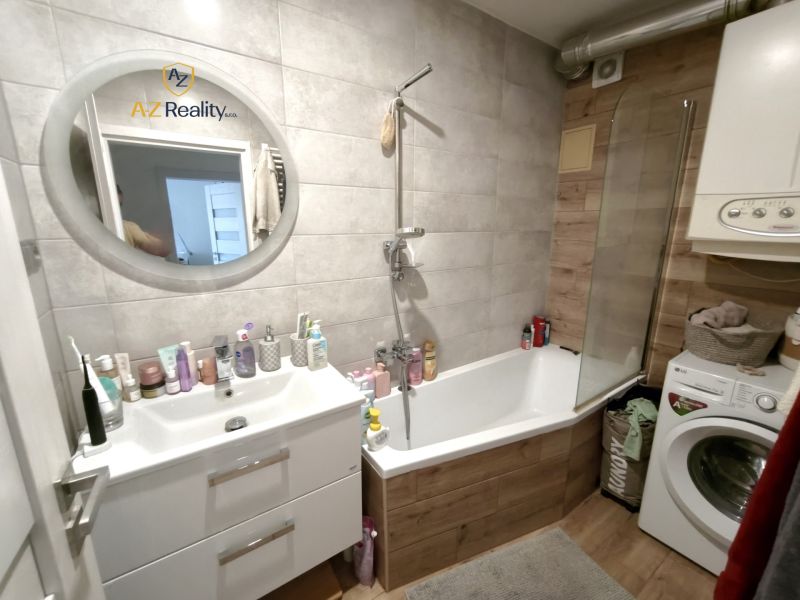 Sale Three bedroom apartment, Three bedroom apartment, Nové Zámky, Slo
