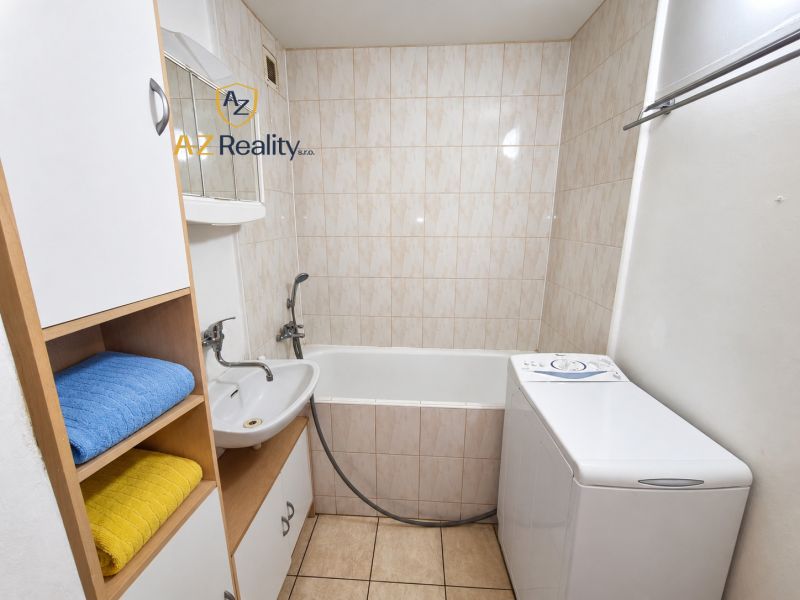 Spacious 2-Room Apartment with Balcony in Nové Zámky